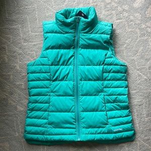 NWT - Teal Land’s End puffer vest! Size Medium
